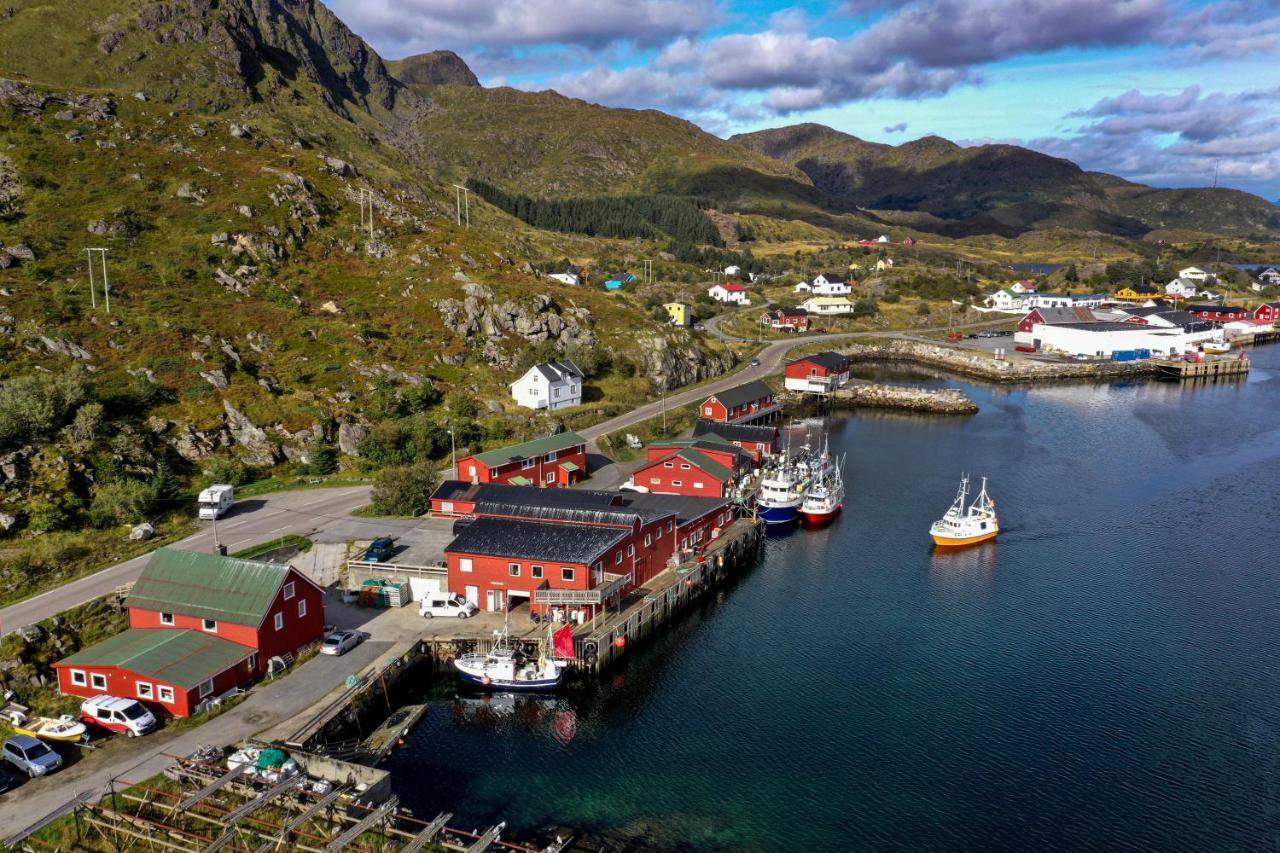 Fish Factory -The Real Lofoten Experience Ballstad Buitenkant foto